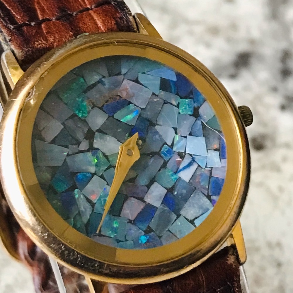 RARE 1994 SHATTERED ABALONE FOSSIL WATCH PC-7305 - Picture 4 of 7